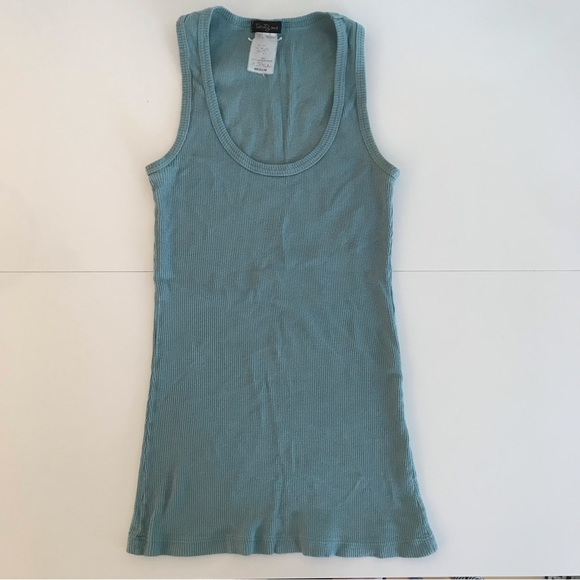 Forever 21 Ribbed Tank - Picture 2 of 4